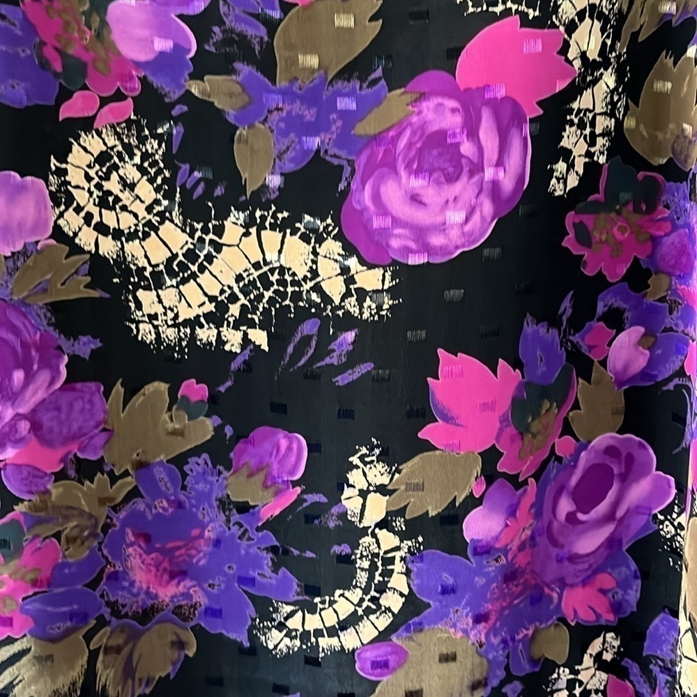 Fitting Image 2 pc. Black/ purple/ gold skirt and top. Size 22W. Beautiful - Picture 8 of 14